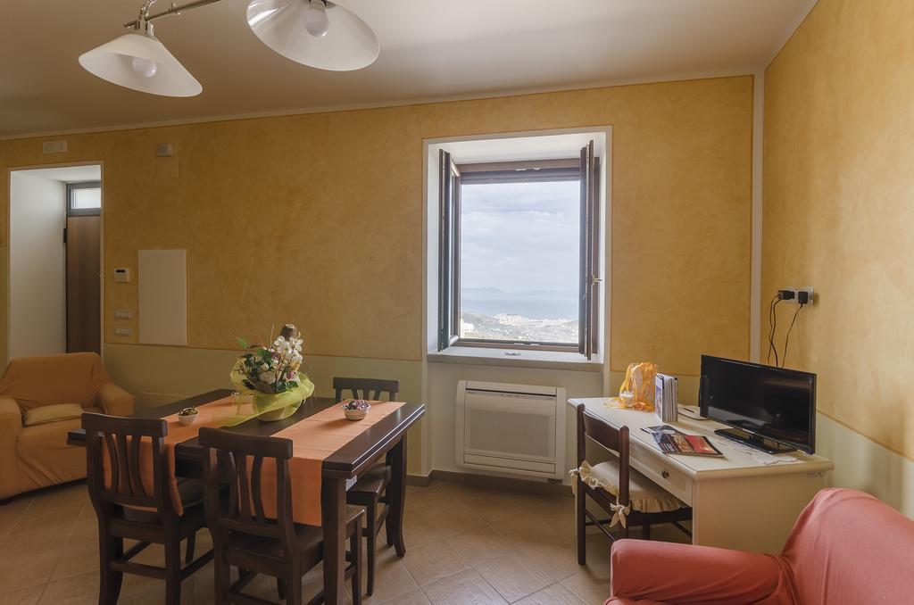 Al Casale Dei Nonni Bed and Breakfast Laureana Cilento Exterior foto